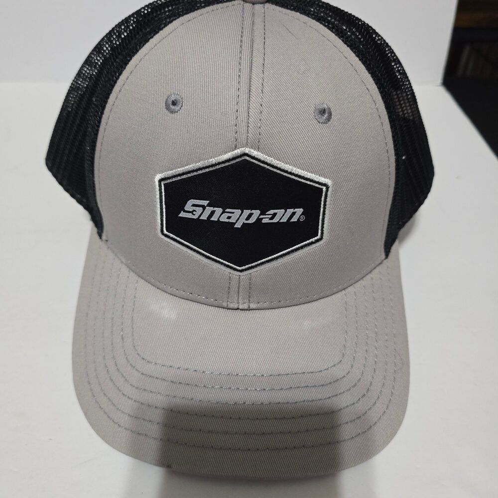Snap-on Trucker Hat Men's Adjustable Gray Black Official Licensed Product